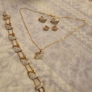 Swarovski crystal swang set